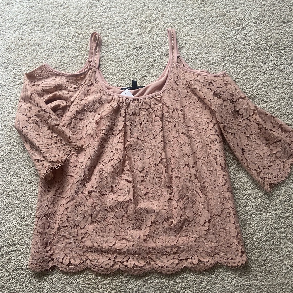 NWT Sexy White House Black Market Antique Blush Top
